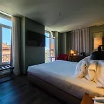 Lisboa Carmo Hotel