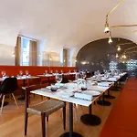 Lisboa Carmo Hotel